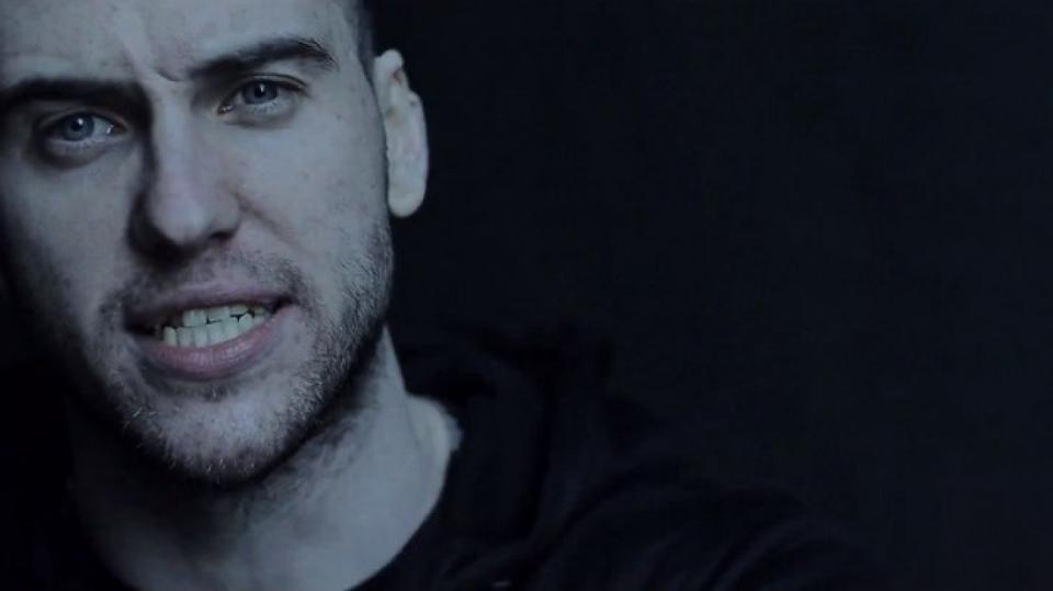 Rapper Cavalier o sobě dává vědět.